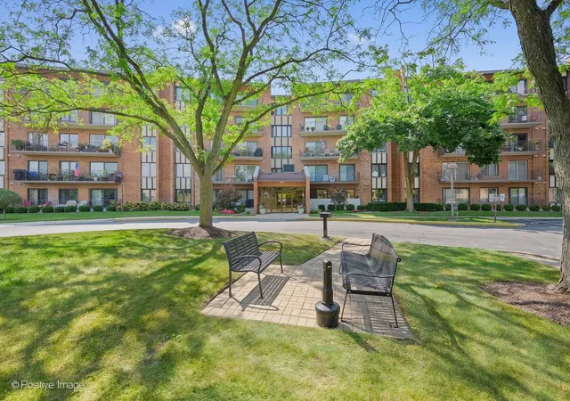 Photo 1 of Condo for sale at 701 Lake Hinsdale Dr #410, Willowbrook, IL 60527 | MLS# 12764559 | Listing updated on 2026-09-20