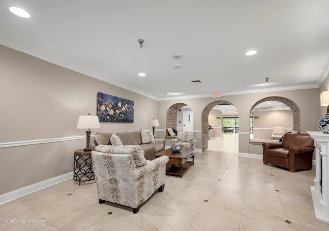Photo 2 of Condo for sale at 701 Lake Hinsdale Dr #410, Willowbrook, IL 60527 | MLS# 12764559 | Listing updated on 2026-09-20