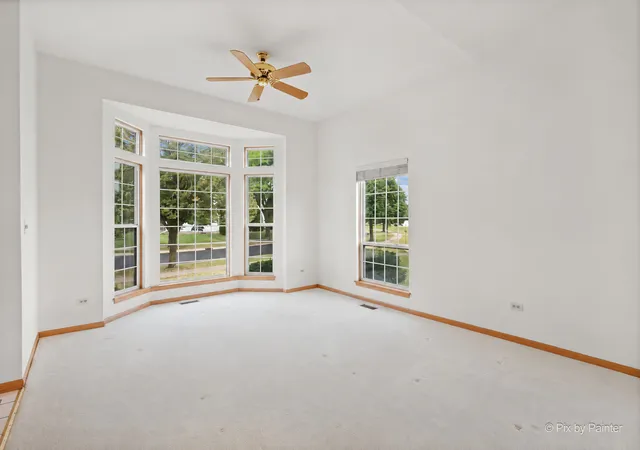 Photo 4 of Single family home for sale at 664 Mayfair Dr, Carol Stream, IL 60188 | MLS# 12764568 | Listing updated on 2026-09-24