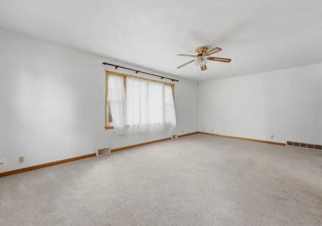 Photo 3 of Sale Pending at 402 Southwest 5th St, Aledo, IL 61231 | MLS# 12764576 | Listing updated on 2026-10-05