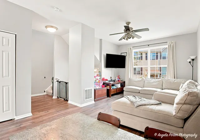 Photo 3 of Townhouse for sale at 1693 W Turtle Crk Ln, Round Lake, IL 60073 | MLS# 12764581 | Listing updated on 2026-09-30
