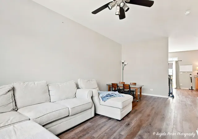 Photo 4 of Townhouse for sale at 1693 W Turtle Crk Ln, Round Lake, IL 60073 | MLS# 12764581 | Listing updated on 2026-09-30