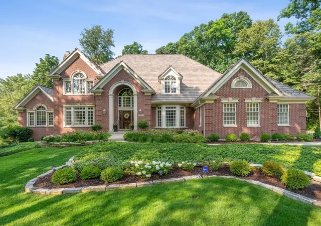 Photo 1 of Single family home for sale at 3017 Glen Eagles Ct, St. Charles, IL 60174 | MLS# 12764593 | Listing updated on 2026-10-17