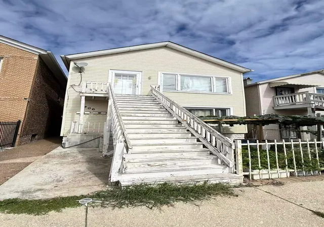 Photo 1 of Multi family home for sale at 306 W 30th Street, Chicago, IL 60616 | MLS# 12764596 | Listing updated on 2026-09-25