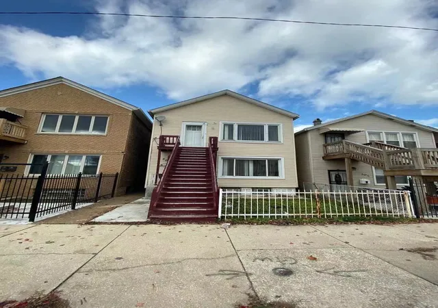 Photo 3 of Multi family home for sale at 306 W 30th Street, Chicago, IL 60616 | MLS# 12764596 | Listing updated on 2026-09-21