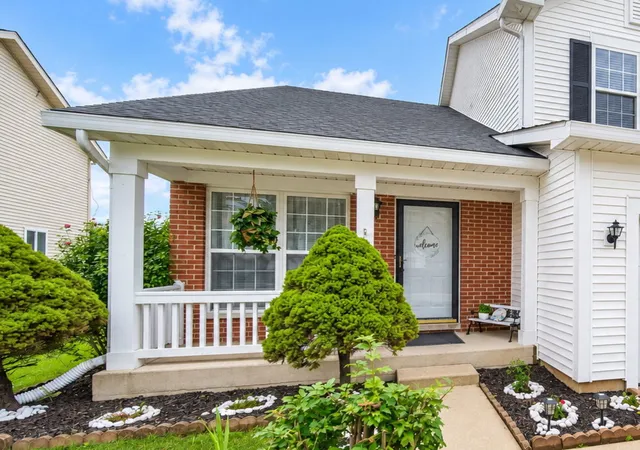 Photo 2 of Single family home for sale at 1917 Tuscany Ln, Romeoville, IL 60446 | MLS# 12764597 | Listing updated on 2026-09-29