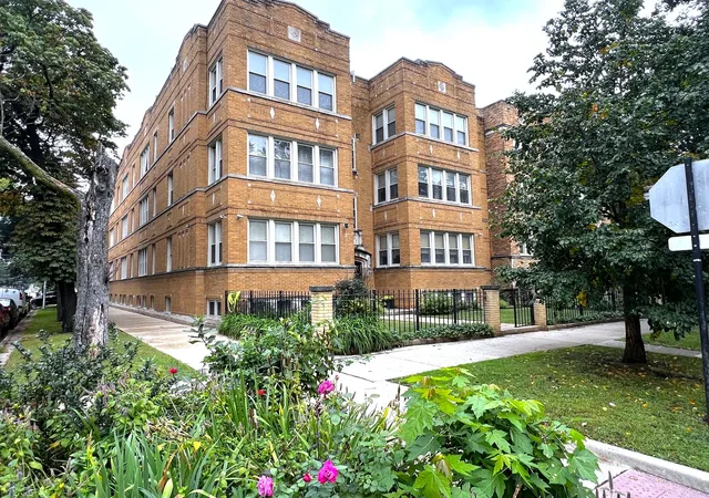 Condo for sale at 7433 N Hoyne Ave #2, Chicago, IL 60645 | MLS# 12764598