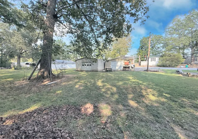 Photo 4 of Single family home for sale at 4866 E Mitchell Lake Rd, Mulkeytown, IL 62865 | MLS# 12764600 | Listing updated on 2026-10-20