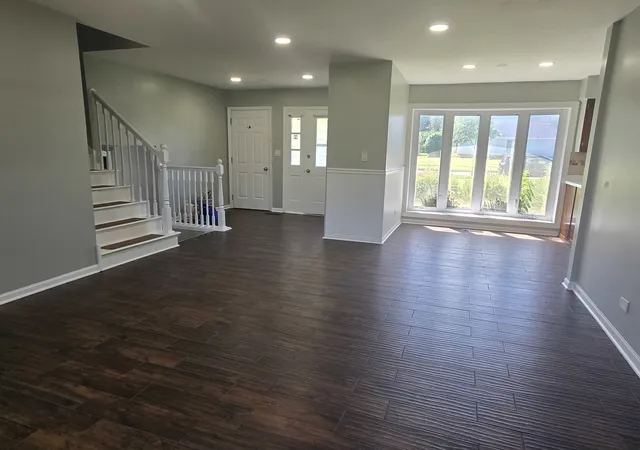 Photo 3 of Single family home for sale at 1310 Leawood Dr, Elgin, IL 60120 | MLS# 12764603 | Listing updated on 2026-09-20