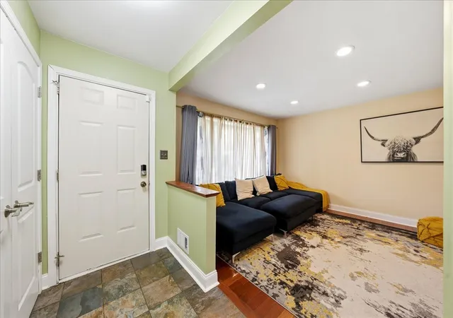 Photo 3 of Single family home for sale at 1097 Cypress Ln, Elk Grove Village, IL 60007 | MLS# 12764604 | Listing updated on 2026-10-01