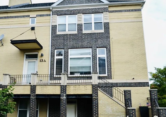 Photo 1 of Townhouse for sale at 6200 S Ingleside Ave #13A, Chicago, IL 60637 | MLS# 12764610 | Listing updated on 2026-09-26