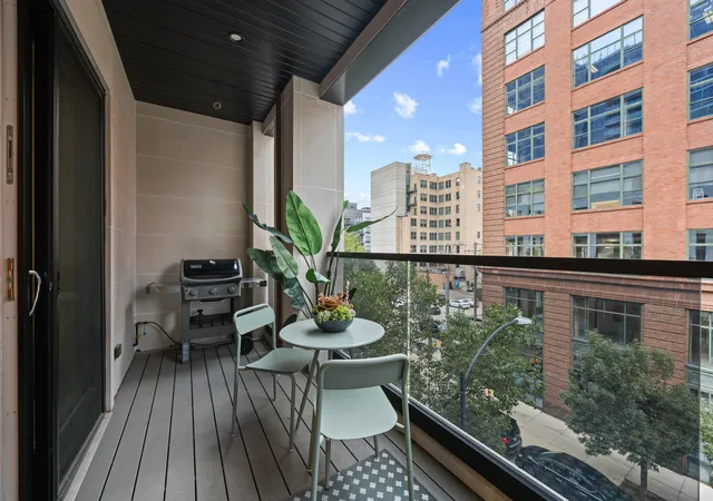 Photo 4 of Condo for sale at (Undisclosed), Chicago, IL 60607 | MLS# 12764615 | Listing updated on 2026-09-25