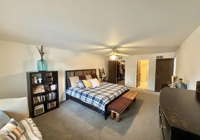 Photo 4 of Single family home for sale at 3037 Kathleen Ln, Flossmoor, IL 60422 | MLS# 12764622 | Listing updated on 2026-10-01