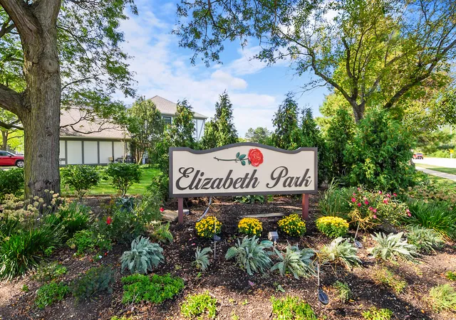 Photo 3 of Condo for sale at 713 Elizabeth Dr #24-D, Wood Dale, IL 60191 | MLS# 12764627 | Listing updated on 2026-09-20