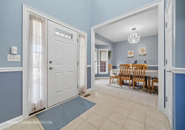 Photo 4 of Single family home for sale at 467 Poplar Dr, Yorkville, IL 60560 | MLS# 12764628 | Listing updated on 2026-09-24