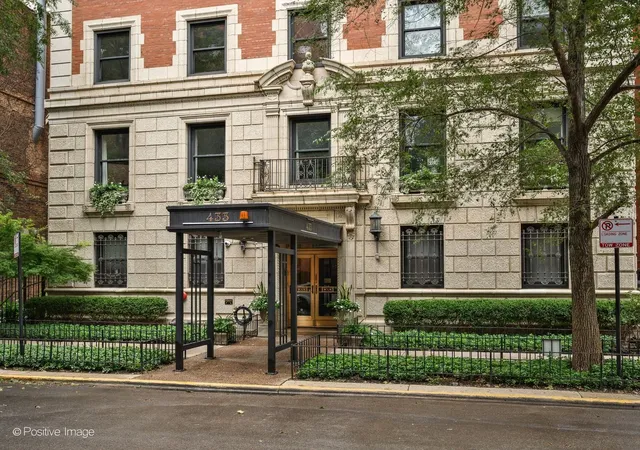 Photo 1 of Condo for sale at 433 W Briar Pl #1B, Chicago, IL 60657 | MLS# 12764635 | Listing updated on 2026-10-08