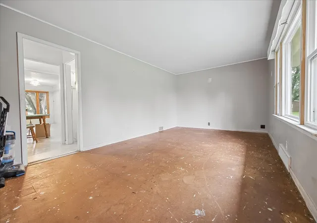 Photo 3 of Single family home for sale at 1518 S Vermillion St, Streator, IL 61364 | MLS# 12764642 | Listing updated on 2026-09-28
