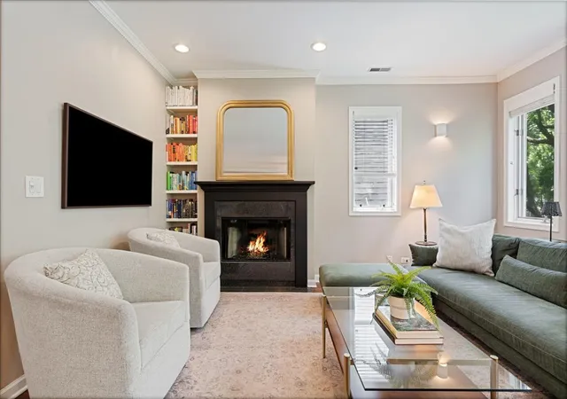 Photo 4 of Condo for sale at 3035 N Seminary Ave #2, Chicago, IL 60657 | MLS# 12764648 | Listing updated on 2026-09-23