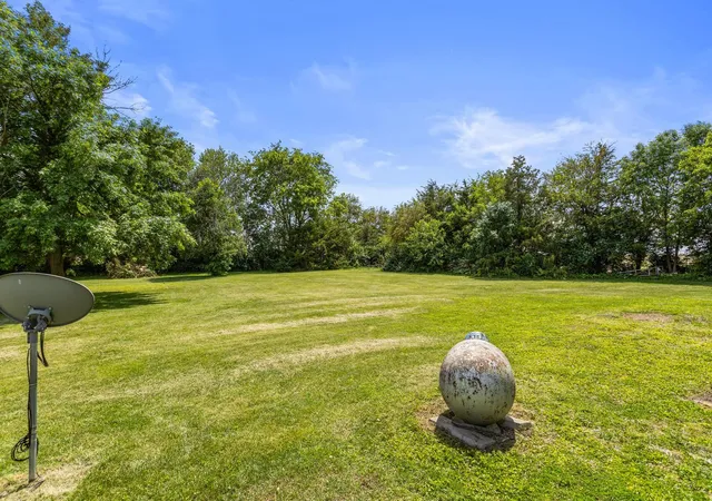 Photo 4 of Single family home for sale at 403 Woodworth Dr, Tolono, IL 61880 | MLS# 12764690 | Listing updated on 2026-10-01