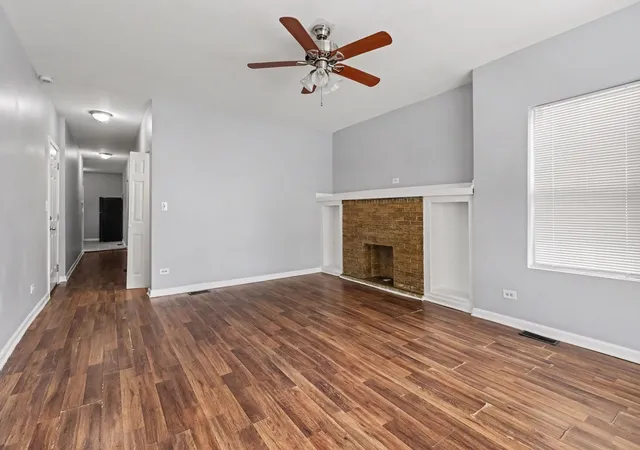 Photo 3 of Multi family home for sale at 6931 S Woodlawn Ave, Chicago, IL 60637 | MLS# 12764712 | Listing updated on 2026-09-29