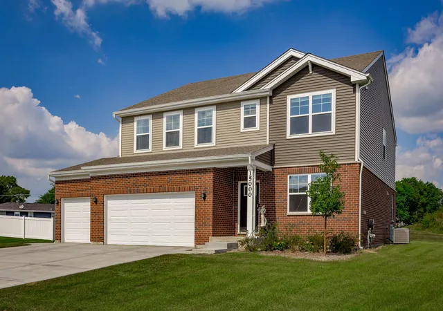 Photo 2 of Single family home for sale at 15000 W Oxford Ln, Manhattan, IL 60442 | MLS# 12764750 | Listing updated on 2026-09-29