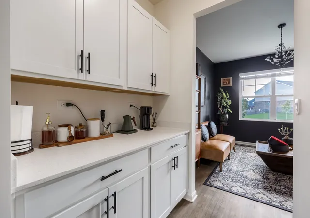 Photo 4 of Single family home for sale at 15000 W Oxford Ln, Manhattan, IL 60442 | MLS# 12764750 | Listing updated on 2026-09-29