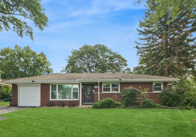 Single family home for sale at 11325 S Nashville Ave, Worth, IL 60482 | MLS# 12764773