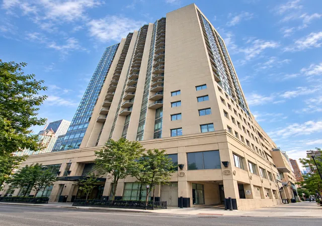 Condo for sale at 111 W Maple St #2701, Chicago, IL 60610 | MLS# 12764778