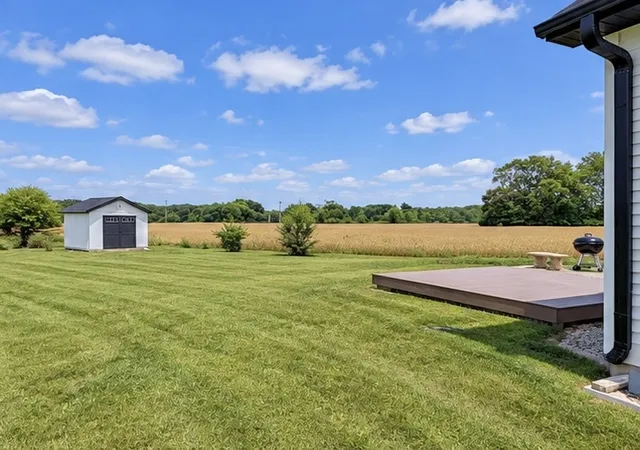Photo 3 of Single family home for sale at 1405 Navajo Ct, Kankakee, IL 60901 | MLS# 12764783 | Listing updated on 2026-10-02