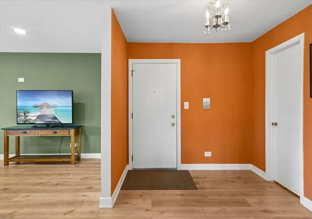 Listing Photo 4 - Condo for sale in building located at 1010 N Harlem Ave, River Forest, IL 60305 - Unit #504
