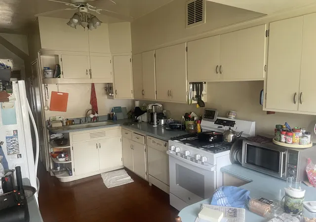 Photo 3 of Single family home for sale at 1516 W Hood Ave, Chicago, IL 60660 | MLS# 12764805 | Listing updated on 2026-10-01