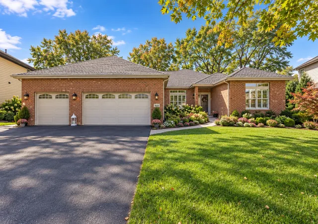 Single family home for sale at 18018 S Mccabe Ln, Lockport, IL 60441 | MLS# 12764816
