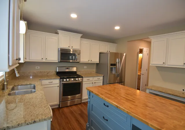 Photo 3 of Single family home for sale at 3613 Dorchester Pl, Mc Henry, IL 60050 | MLS# 12764829 | Listing updated on 2026-09-20