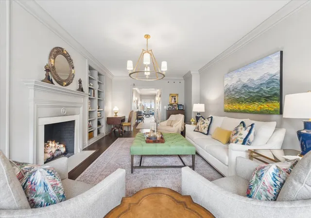 Photo 2 of Condo for sale at 3100 N Sheridan Rd #10E, Chicago, IL 60657 | MLS# 12764843 | Listing updated on 2026-09-24