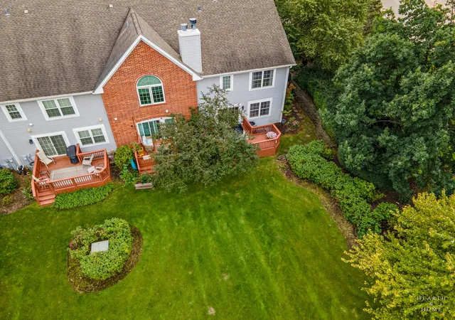 Photo 3 of Townhouse for sale at 1024 N Earls Ct, Palatine, IL 60067 | MLS# 12764851 | Listing updated on 2026-10-01