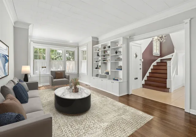 Photo 3 of Single family home for sale at 4821 N Harding Ave, Chicago, IL 60625 | MLS# 12764853 | Listing updated on 2026-09-22