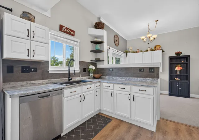Photo 3 of Single family home for sale at 2067 Stephen St, Aurora, IL 60502 | MLS# 12764863 | Listing updated on 2026-09-22