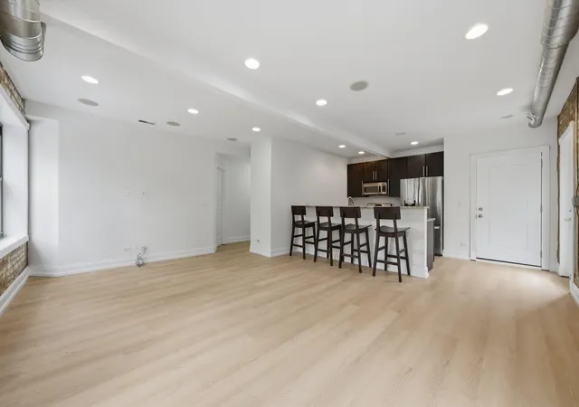 Photo 3 of Condo for sale at 4434 N Damen Ave #3E, Chicago, IL 60625 | MLS# 12764864 | Listing updated on 2026-09-24