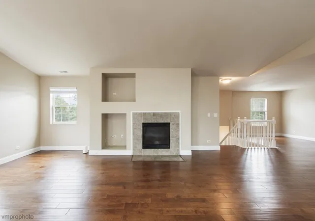 Photo 3 of Condo for sale at 1582 Matthew Dr #1582, Algonquin, IL 60102 | MLS# 12764869 | Listing updated on 2026-09-29
