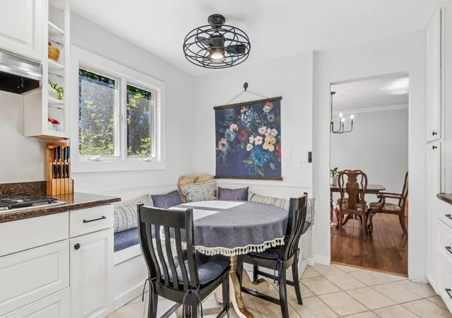 Photo 4 of Single family home for sale at 6809 Hillcrest Dr, Crystal Lake, IL 60012 | MLS# 12764887 | Listing updated on 2026-10-08