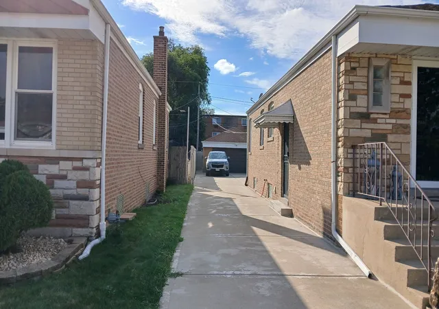Photo 1 of Single family home for sale at 14508 S Saginaw Ave, Burnham, IL 60633 | MLS# 12764891 | Listing updated on 2026-09-23