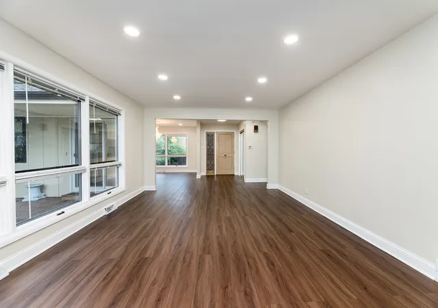 Photo 3 of Single family home for sale at 1501 W Talcott Rd, Park Ridge, IL 60068 | MLS# 12764919 | Listing updated on 2026-09-23