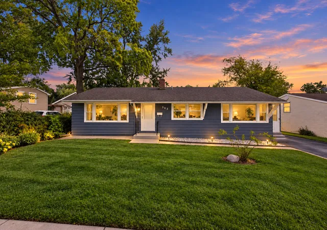 Photo 3 of Single family home for sale at 383 Tee Ln, Carpentersville, IL 60110 | MLS# 12764946 | Listing updated on 2026-09-30