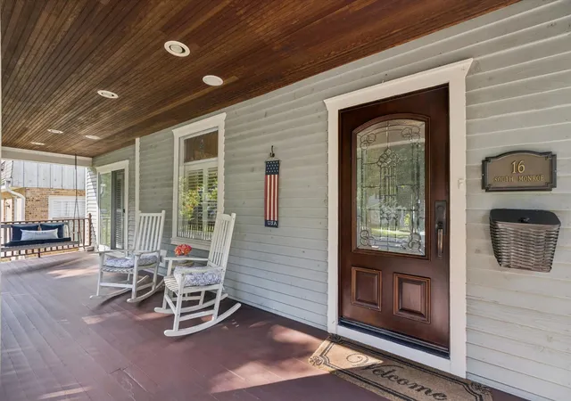 Photo 3 of Single family home for sale at 16 S Monroe St, Hinsdale, IL 60521 | MLS# 12764960 | Listing updated on 2026-09-26