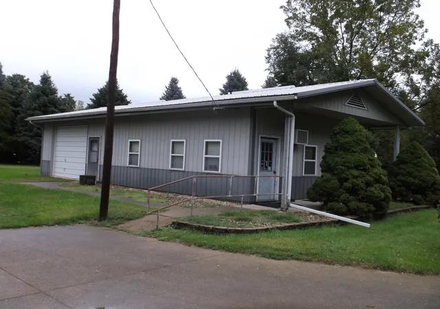 Photo 4 of Single family home for sale at 1920 W Park Ave, Princeton, IL 61356 | MLS# 12764963 | Listing updated on 2026-09-23