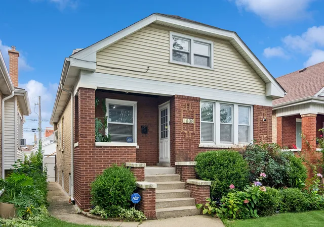 Photo 1 of Single family home for sale at 3638 N Linder Ave, Chicago, IL 60641 | MLS# 12764968 | Listing updated on 2026-09-24