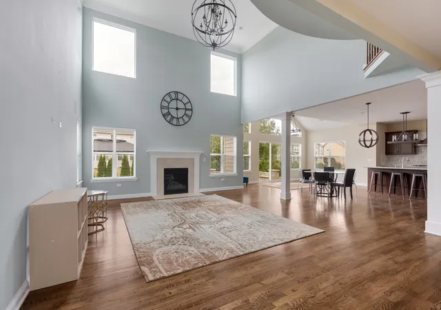 Photo 4 of Single family home for sale at 4019 Chinaberry Ln, Naperville, IL 60564 | MLS# 12764980 | Listing updated on 2026-09-22