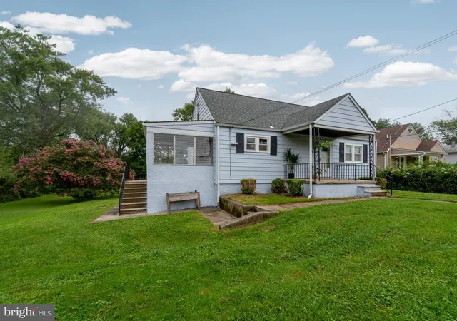 Single family home for sale at 2936 Grendon Ln, Parkville, MD 21234 | MLS# 12764983