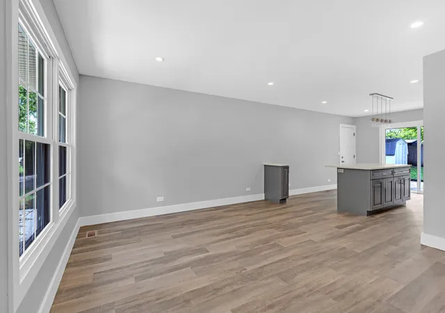 Photo 2 of Single family home for sale at 185 Brandon Ct, Bolingbrook, IL 60440 | MLS# 12764984 | Listing updated on 2026-10-07