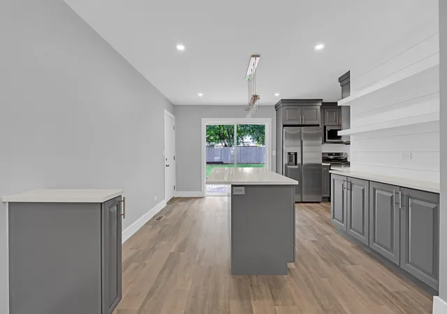 Photo 3 of Single family home for sale at 185 Brandon Ct, Bolingbrook, IL 60440 | MLS# 12764984 | Listing updated on 2026-10-07